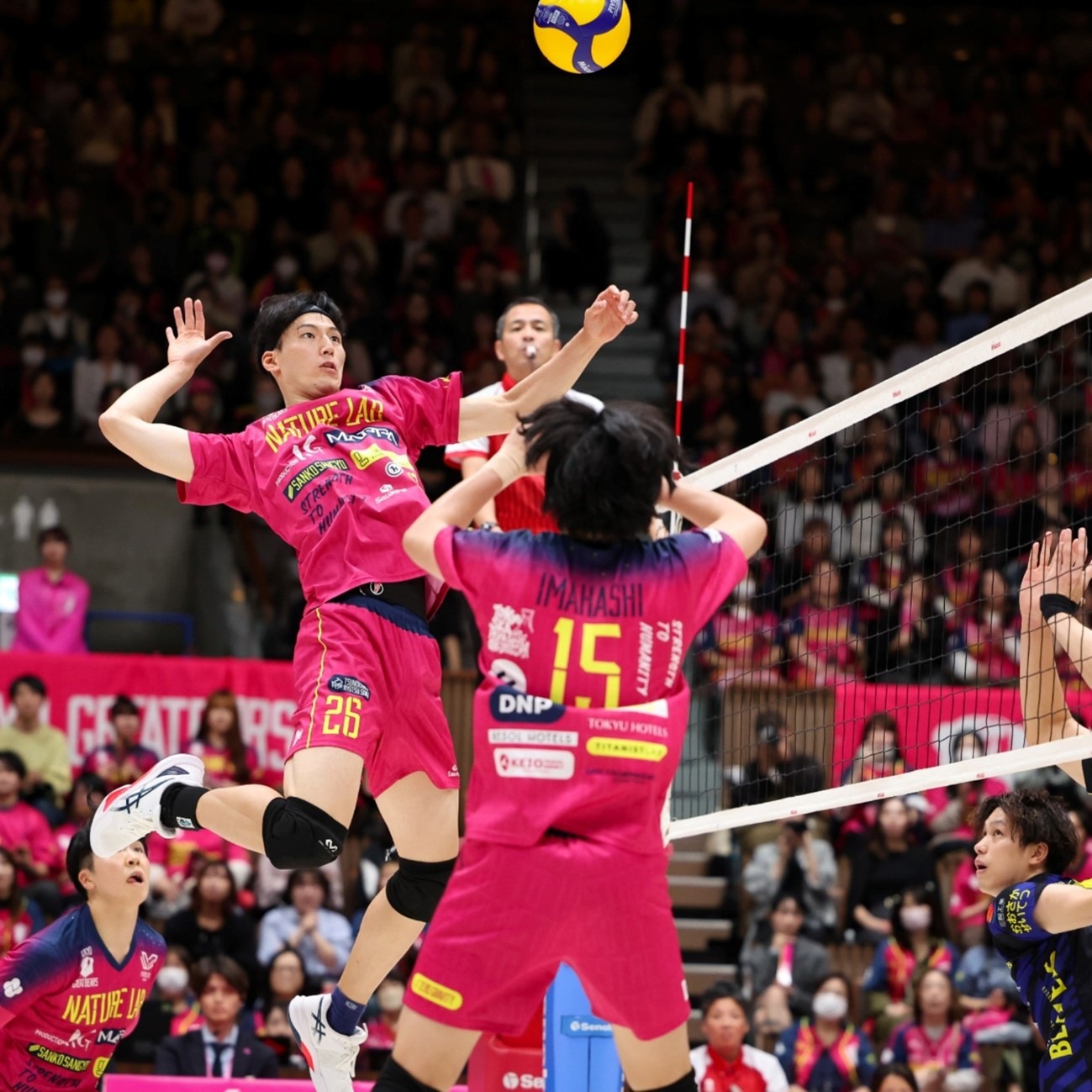 卡拉格展望2026年：阿森纳将赢下英超冠军；法国豪强竞争